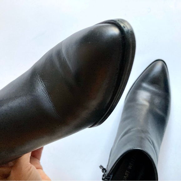 Stuart Weitzman Lofty Bootie, pointy toe, tie back. Black leather size 9. - Picture 6 of 12